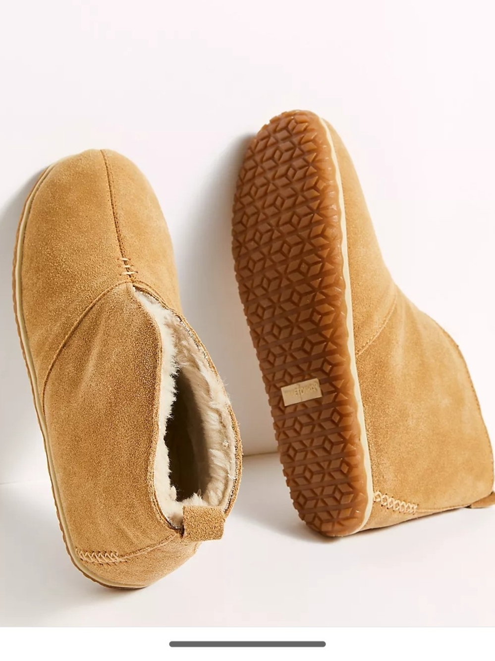 Minnetonka Tuscon Suede Shearling Lined Bootie | Size 7